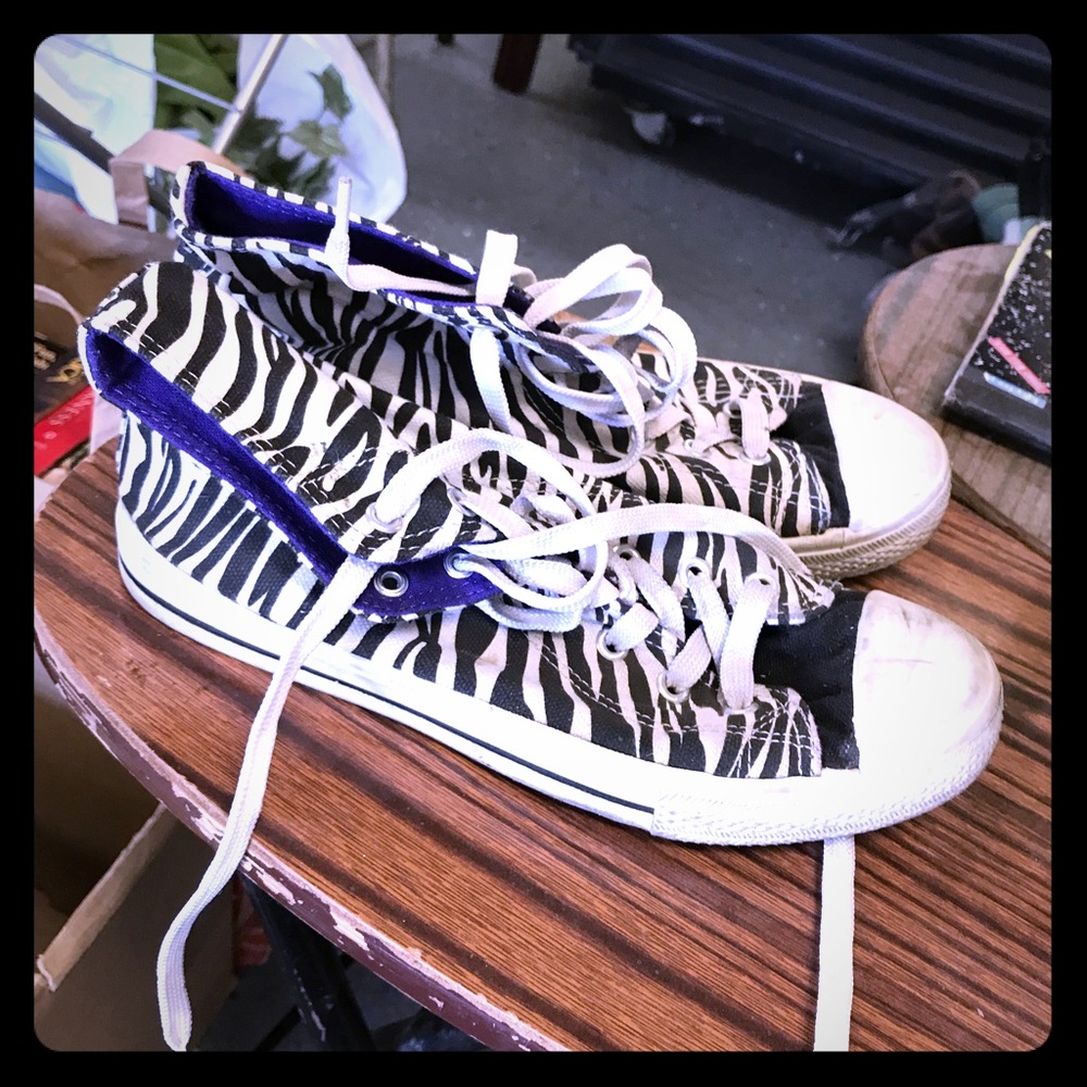 Zebra 🦓 High top converse style shoes 👟